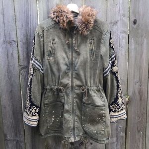 Free People Golden Quills Jacket. Like new condition , beautiful Parka .